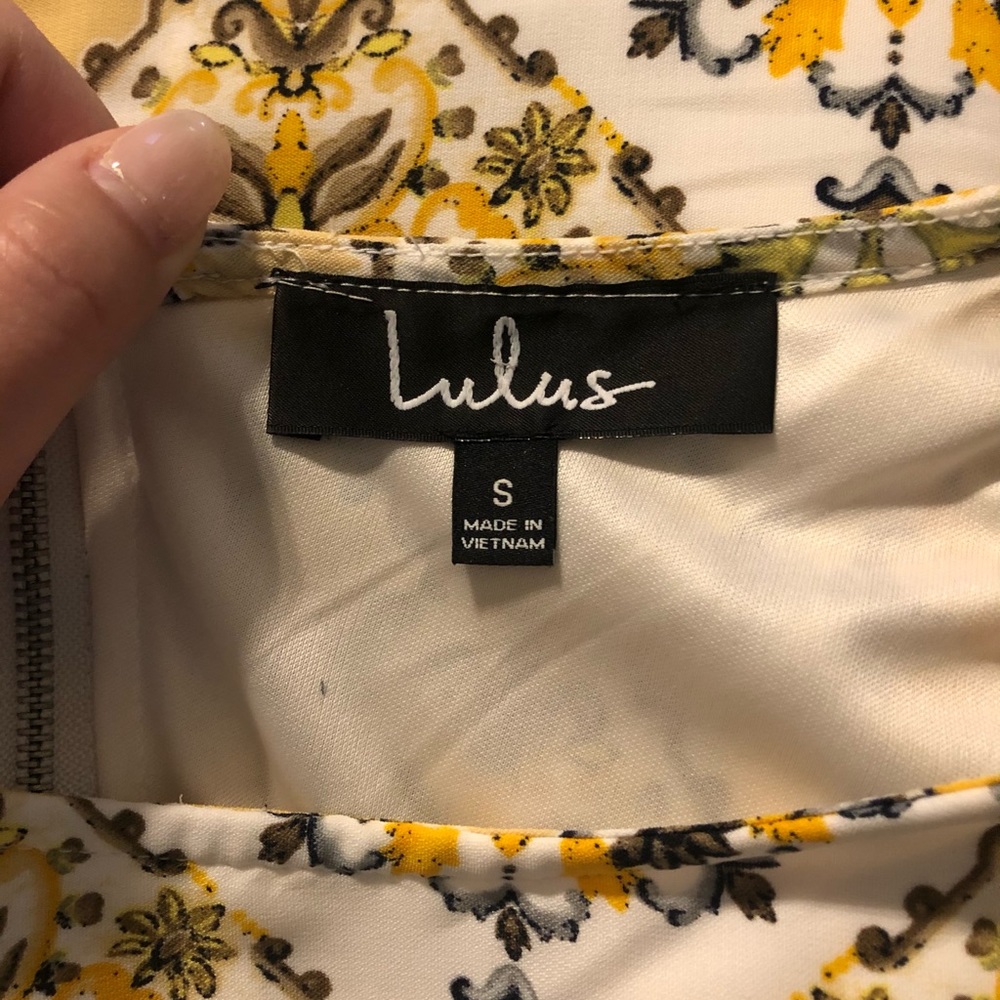 Dandy Lion Yellow Print Shift Dress - Picture 4 of 5